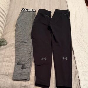 Bundle: 3 pairs of Under Armour Kids base layer Leggings Set - Black & Gray
